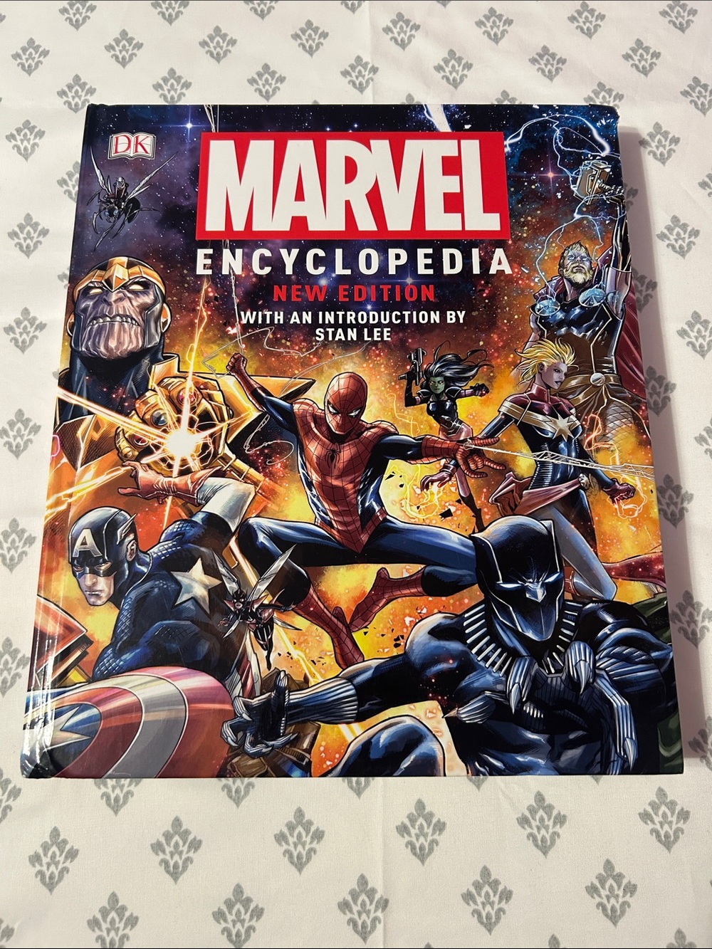 Marvel Encyclopedia - New Edition- with an introduction to Stan Lee
